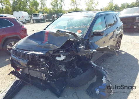 2023 Jeep Compass Trailhawk 4X4 из США, поврежденный, VIN 3C4NJDDN6PT532706